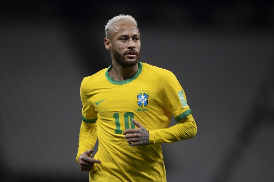 Médico da Seleção revela situação de Neymar para o jogo contra Coreia do  Sul